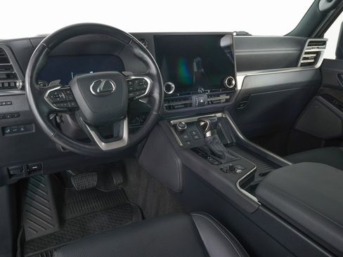 Used 2024 Lexus GX 550 w/ Accessory Package (2T) image 19