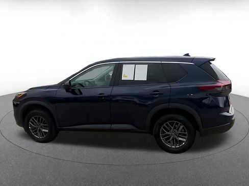Used 2026 Nissan Rogue SV AWD/4WD image 9