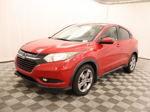 Used 2017 Honda HR-V EX image 1