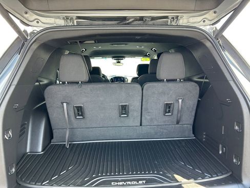 Certified 2023 Chevrolet Traverse LT FWD image 19