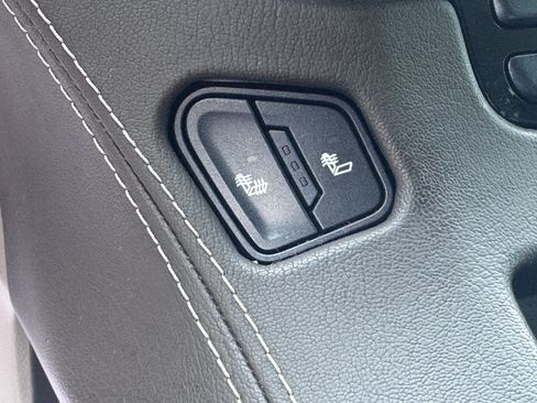 Used 2016 Chevrolet Tahoe LT AWD/4WD image 33