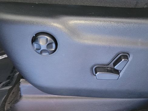 Used 2023 Dodge Durango R/T image 32