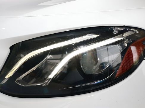 Used 2020 Mercedes-Benz E 63 AMG S image 33