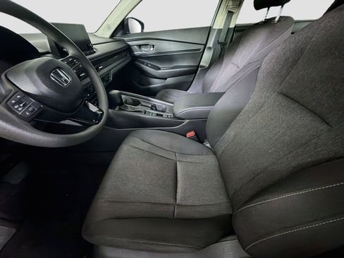 Used 2025 Honda Accord SE image 13