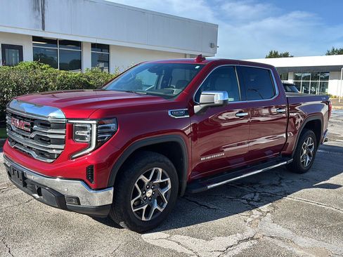 Used 2022 GMC Sierra 1500 SLT w/ SLT Premium Plus Package AWD/4WD image 3