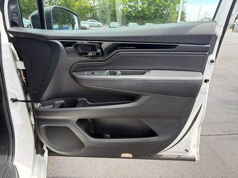 Certified 2024 Honda Odyssey Touring image 27