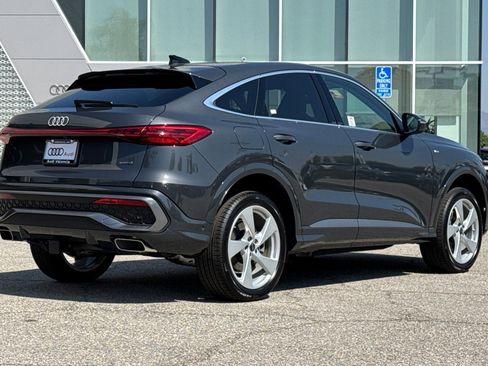 New 2025 Audi Q5 Premium Plus image 4