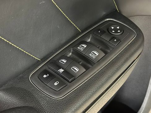 Used 2023 Dodge Charger Scat Pack image 25