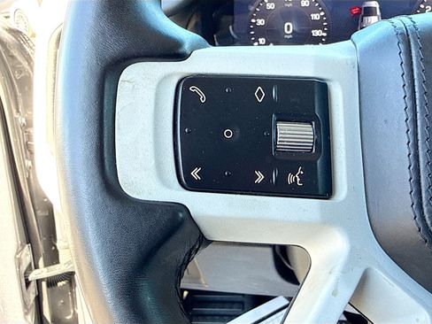 Used 2020 Land Rover Defender 110 HSE image 37
