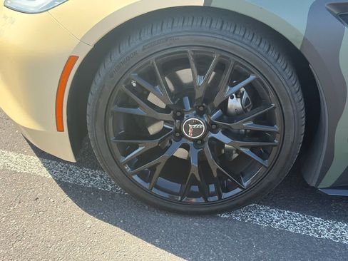 Used 2014 Chevrolet Corvette Stingray Coupe w/ 2LT Preferred Equipment Group RWD image 5