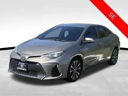 Used 2018 Toyota Corolla SE w/ Protection Package FWD image 3
