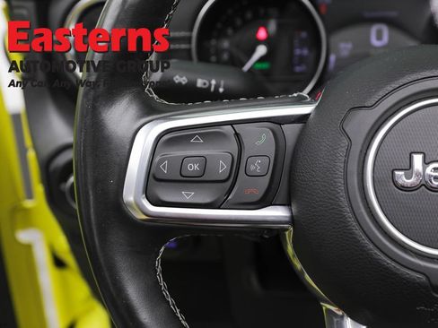 Used 2022 Jeep Wrangler Unlimited Sahara w/ Cold Weather Group AWD/4WD image 15