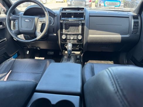 Used 2010 Ford Escape Limited FWD image 18