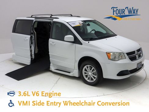 Used 2014 Dodge Grand Caravan SXT w/ Rear Park Assist Package FWD image 1