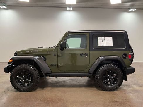 Used 2022 Jeep Wrangler Willys image 6