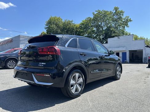 Used 2019 Kia Niro FE FWD image 4