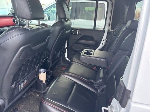 Used 2020 Jeep Gladiator Rubicon image 5