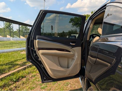 Used 2018 Acura MDX SH-AWD image 11