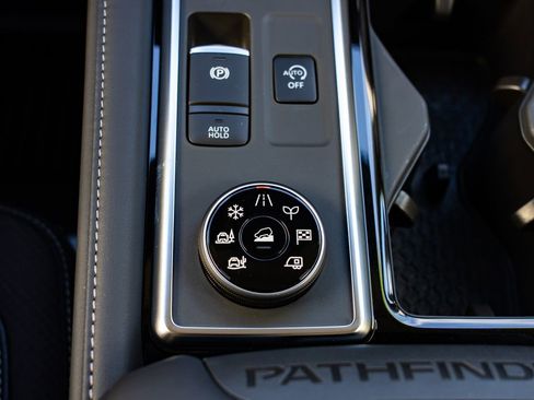 New 2026 Nissan Pathfinder SL AWD/4WD image 20