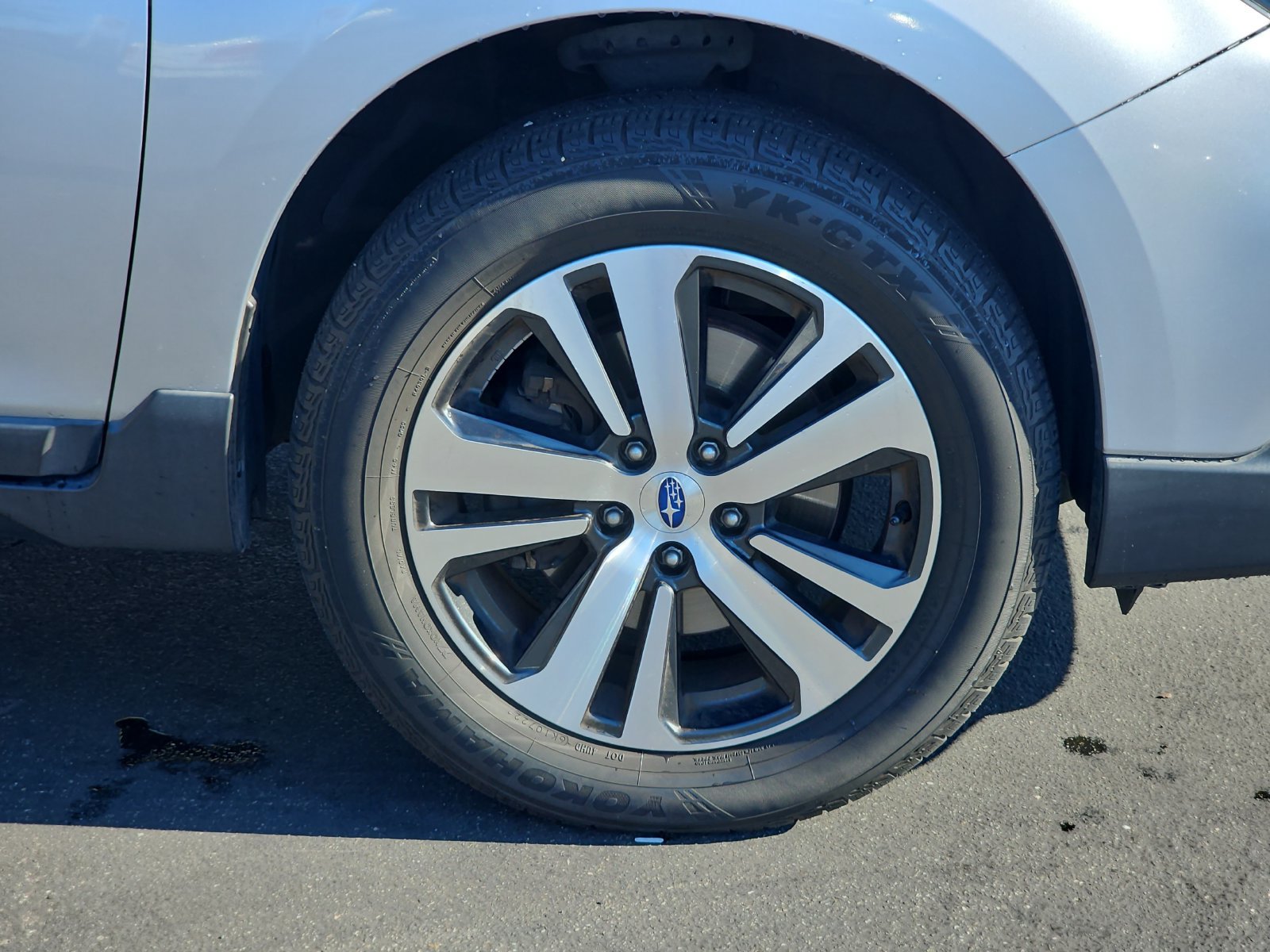 Used 2019 Subaru Outback 3.6R Limited AWD/4WD image 10