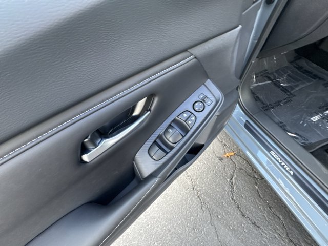 Certified 2025 Nissan Sentra SV FWD image 14