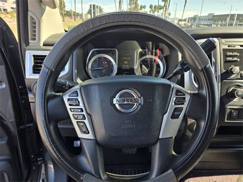 Used 2017 Nissan Titan SV image 23