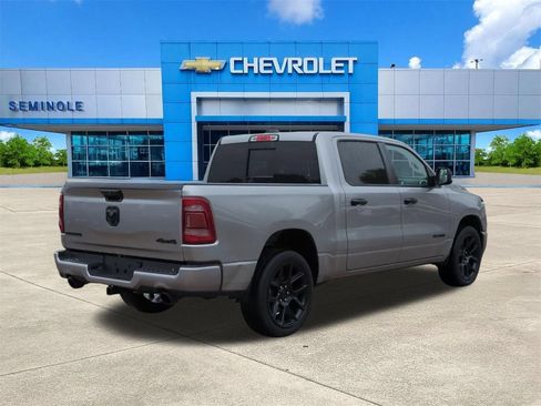 Used 2024 RAM 1500 Laramie AWD/4WD image 4