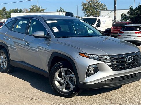 Used 2023 Hyundai Tucson SE image 37
