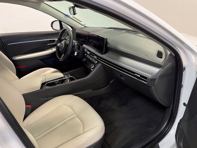 Used 2024 Hyundai Sonata SEL FWD image 11