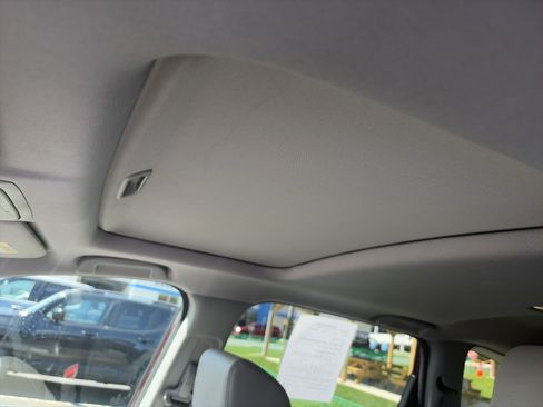 Used 2017 Honda CR-V EX-L image 11