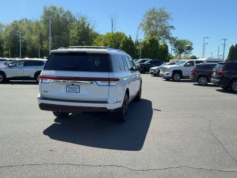 Used 2023 Lincoln Navigator L Reserve AWD/4WD image 7