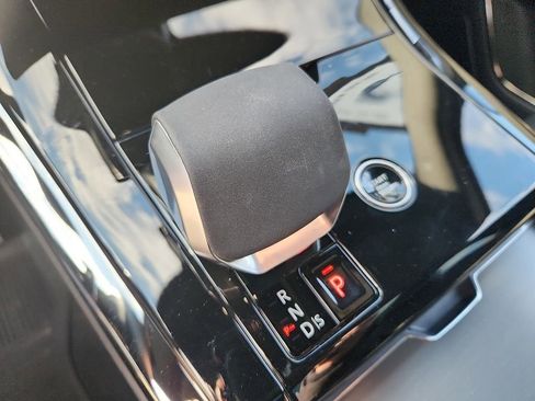 Used 2024 Land Rover Range Rover Sport Dynamic SE image 18