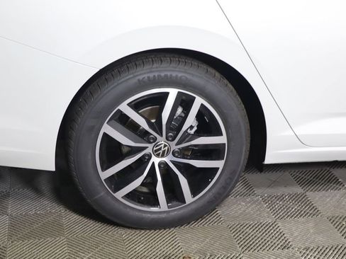 New 2025 Volkswagen Jetta SE image 51