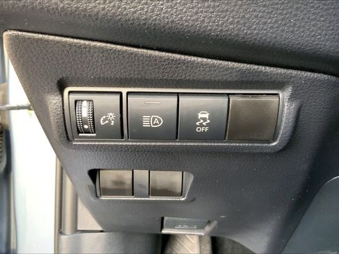 Certified 2026 Toyota Corolla Cross LE FWD image 35