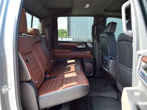 Used 2024 GMC Sierra 2500 Denali Ultimate w/ Max Trailering Package AWD/4WD image 20
