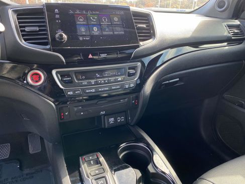 Used 2021 Honda Pilot Touring image 24