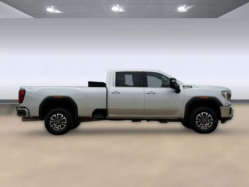 Used 2023 GMC Sierra 3500 SLE w/ SLE Value Package AWD/4WD image 8
