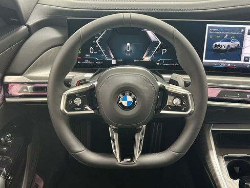 Used 2025 BMW 760i xDrive w/ Executive Package image 12