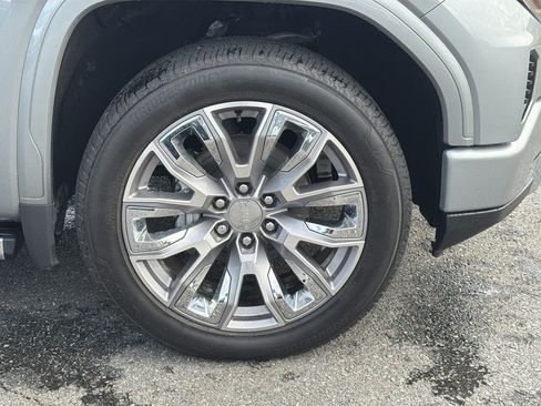 Used 2024 GMC Sierra 1500 Denali AWD/4WD image 32