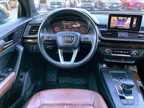 Used 2020 Audi Q5 2.0T Premium Plus w/ Premium Plus Package AWD/4WD image 17