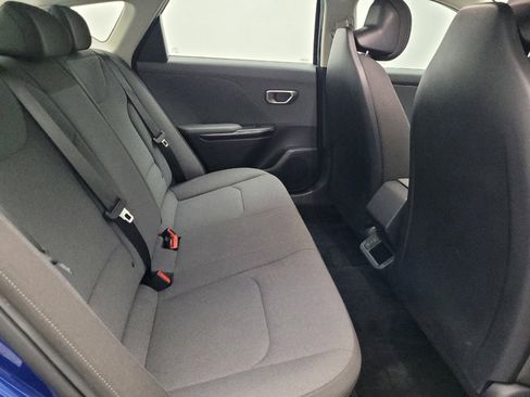 Used 2025 Kia K4 FWD image 19