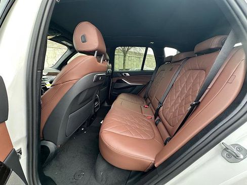 New 2026 BMW X5 xDrive40i w/ M Sport Package image 5