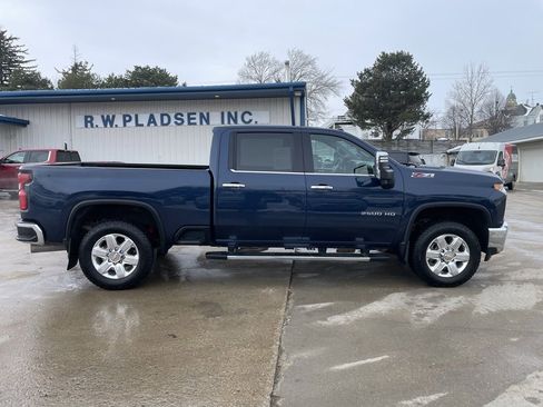 Used 2022 Chevrolet Silverado 2500 LTZ image 19