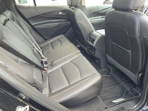 Used 2018 Chevrolet Equinox Premier image 9