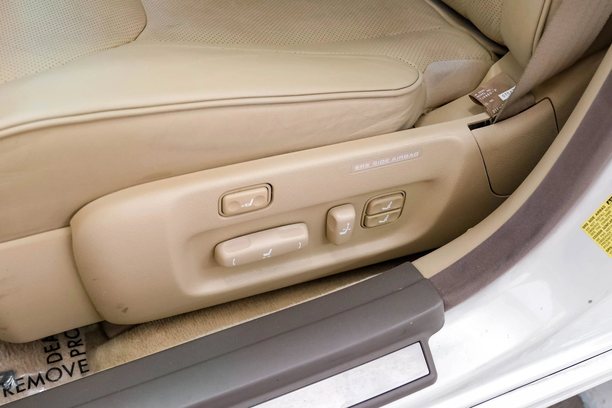 Used 2006 Lexus LS 430 w/ Modern Luxury Pkg RWD image 35