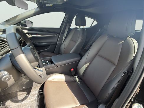 New 2026 MAZDA MAZDA3 2.5 S Hatchback w/ Premium Pkg FWD image 10