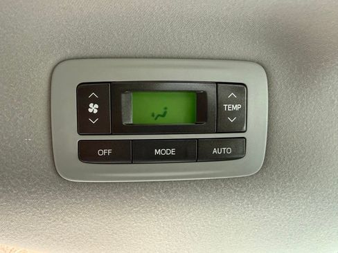 Used 2014 Toyota Sienna LE image 34