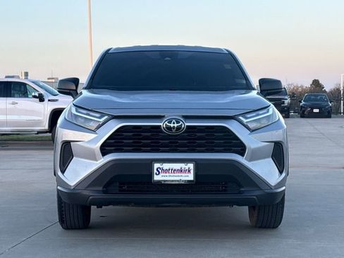 Used 2023 Toyota RAV4 LE FWD image 2