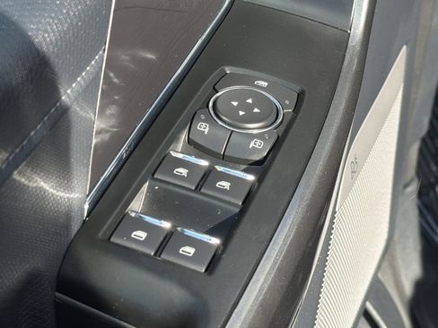 Used 2022 Ford F150 XLT w/ Equipment Group 302A High image 25