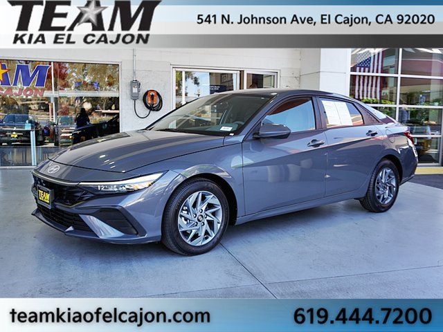 Used 2024 Hyundai Elantra SEL FWD image 5